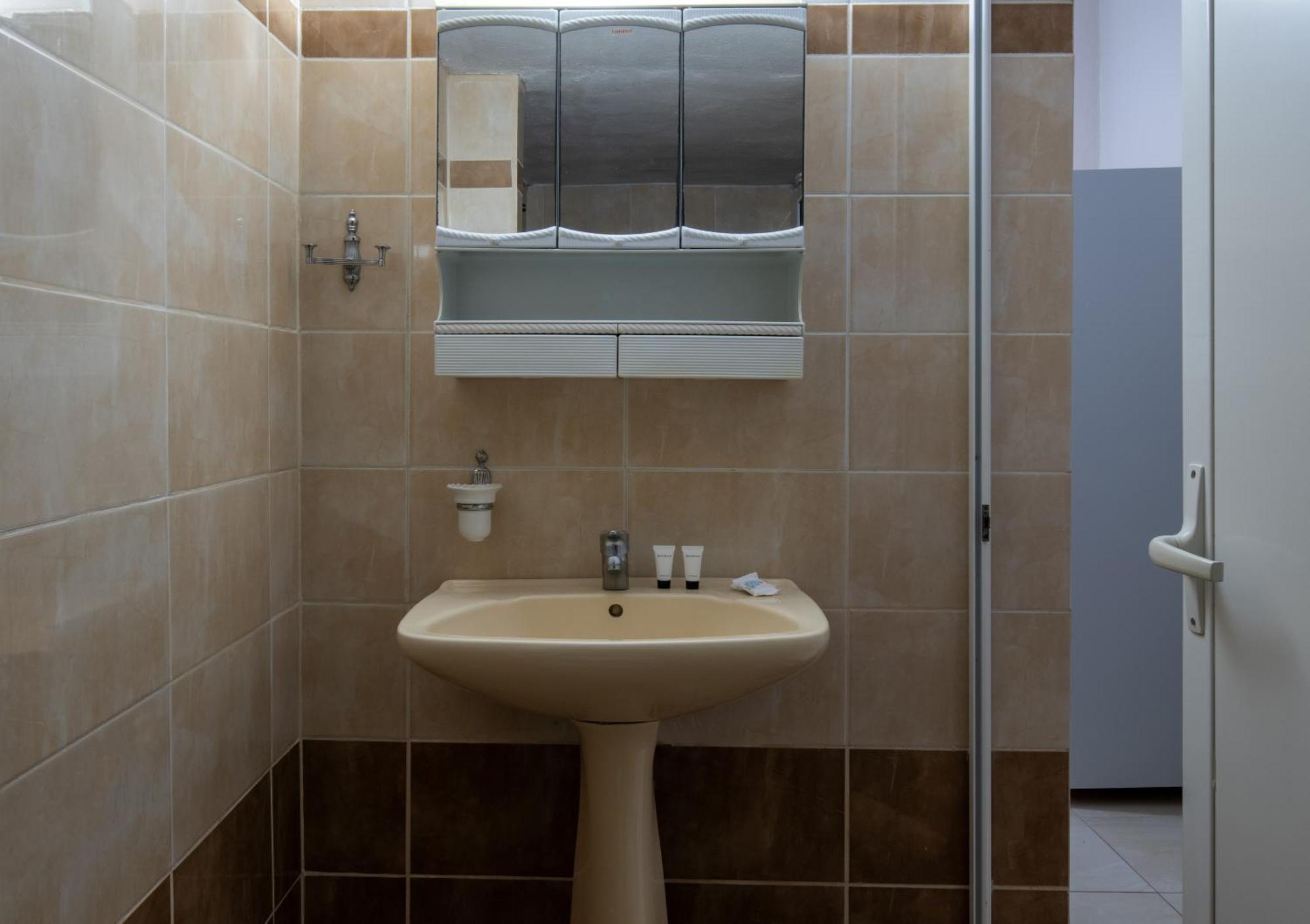 House Giota Sarti